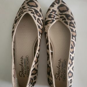 Skechers Air Cooled Memory Foam Flats